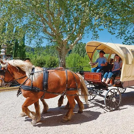 The Dream Chateau Laval Mobil 6 Guests